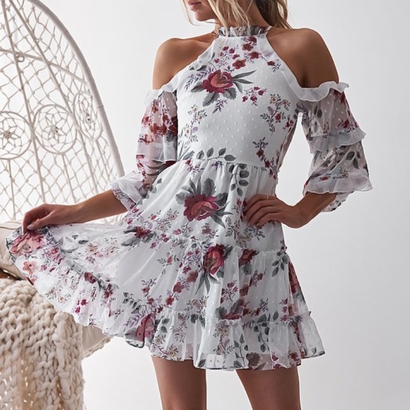 Two Sister's the Label Dresses & Skirts - Two Sister's the Label Liah Floral Dress HOST PICK